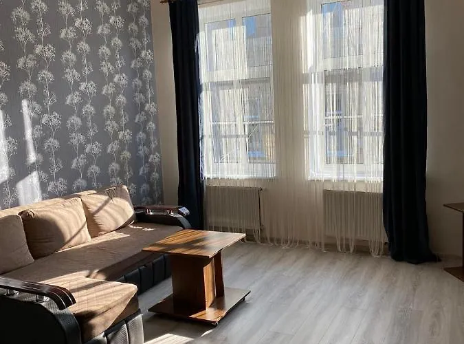 Apartamento 2 Bedroom On Tomashivskogo Street 7